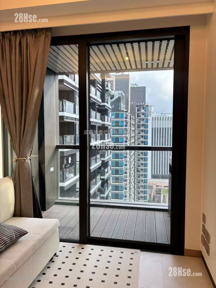 Baker Circle Greenwich Sell 1 Bedroom , 1 Bathroom 264 ft²
