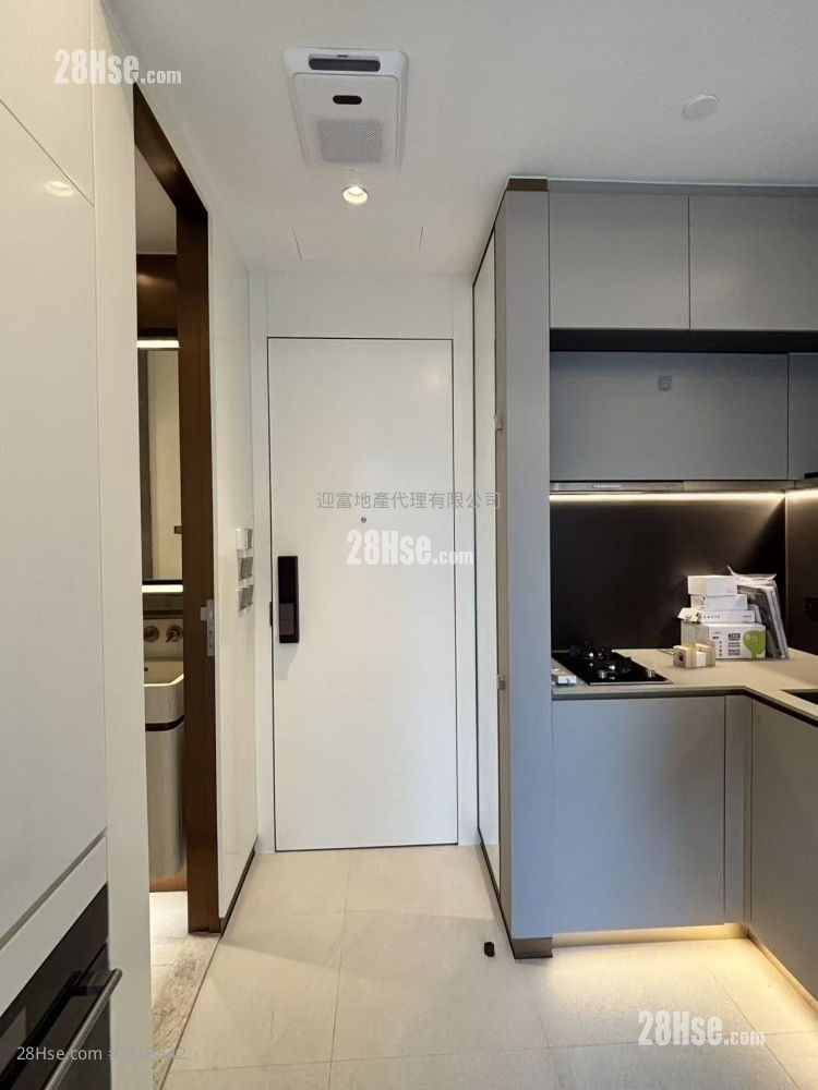 Baker Circle Greenwich Sell 1 Bedroom , 1 Bathroom 264 ft²