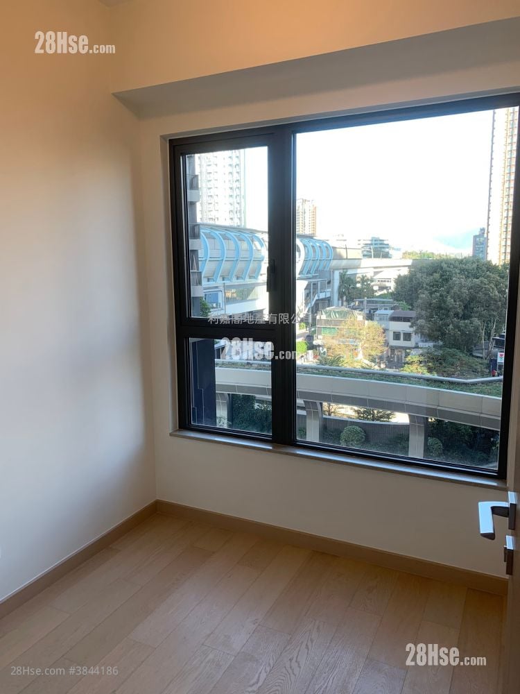 Sol City Sell 3 Bedrooms , 2 Bathrooms 754 ft²