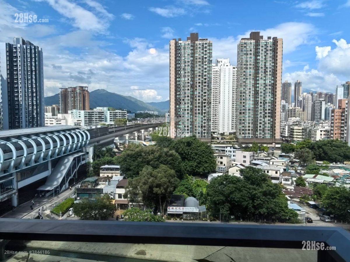 Sol City Sell 3 Bedrooms , 2 Bathrooms 754 ft²