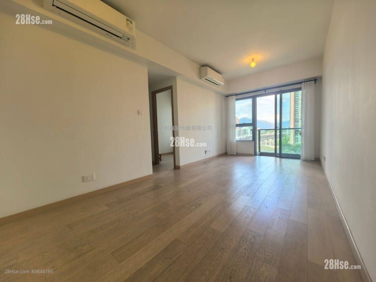 Sol City Sell 3 Bedrooms , 2 Bathrooms 754 ft²