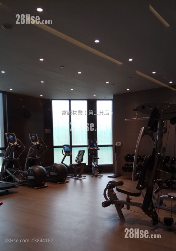 Peninsula East Rental 2 Bedrooms , 1 Bathroom 522 ft²