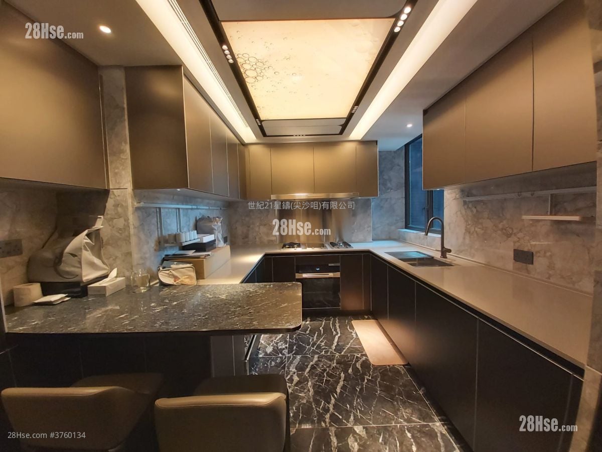 kitchen: Cullinan Sky Sell 4 Bedrooms , 3 Bathrooms 1,993 ft²