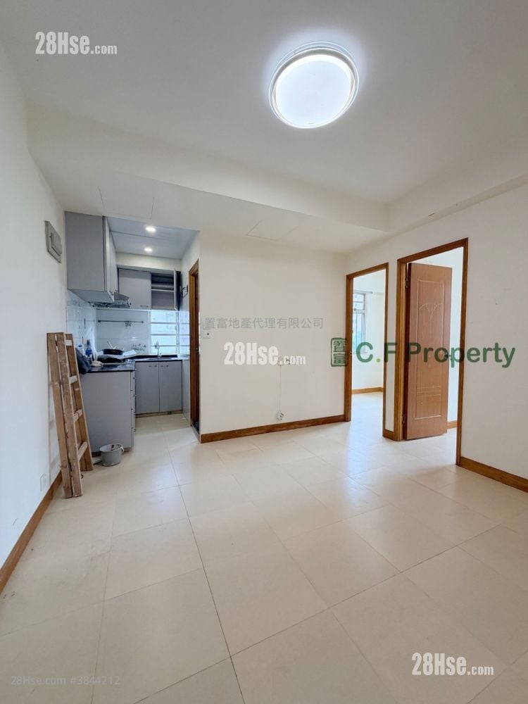 Foon Tak Building Sell 2 Bedrooms , 1 Bathroom 333 ft²