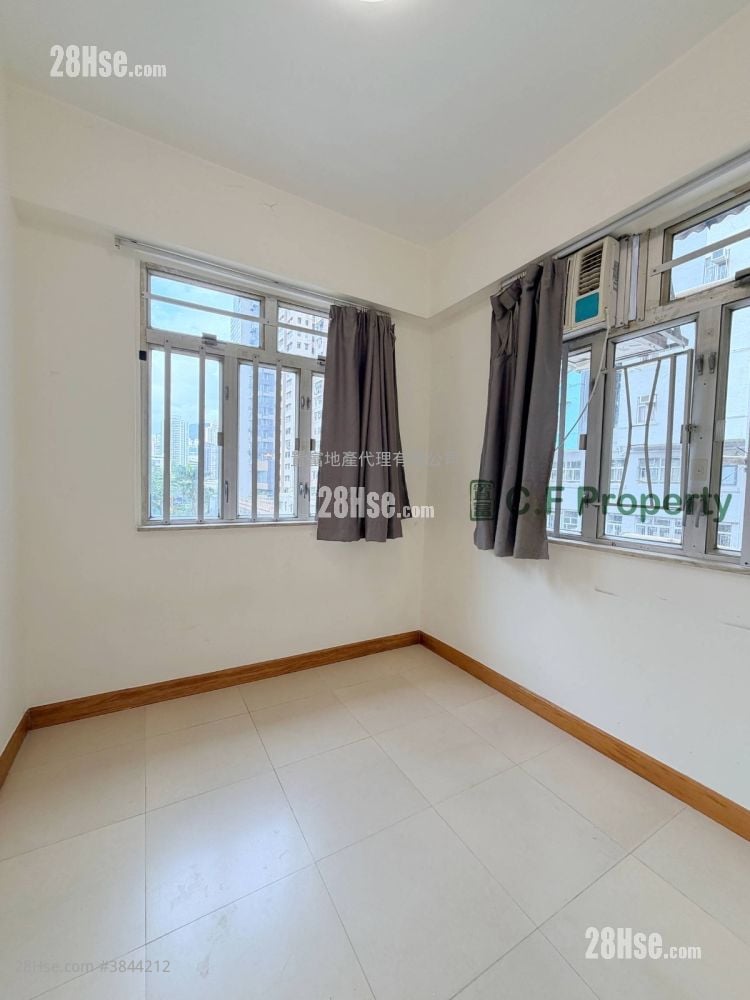 Foon Tak Building Sell 2 Bedrooms , 1 Bathroom 333 ft²