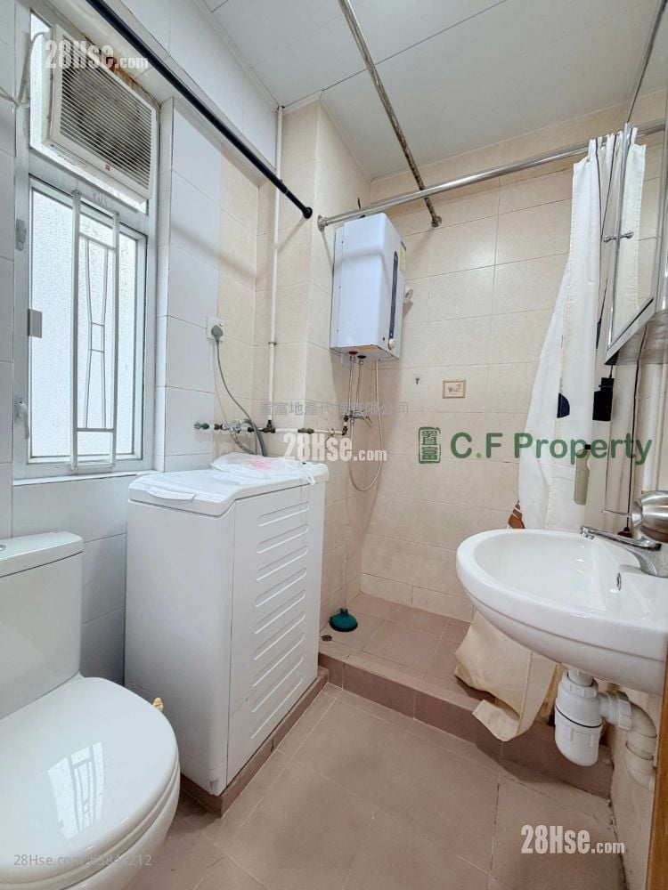 Foon Tak Building Sell 2 Bedrooms , 1 Bathroom 333 ft²