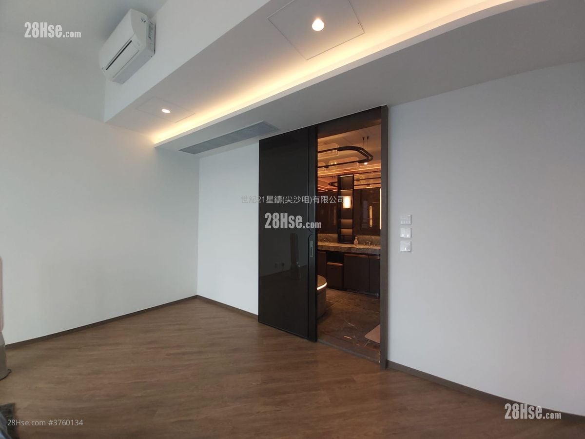 master room: Cullinan Sky Sell 4 Bedrooms , 3 Bathrooms 1,993 ft²