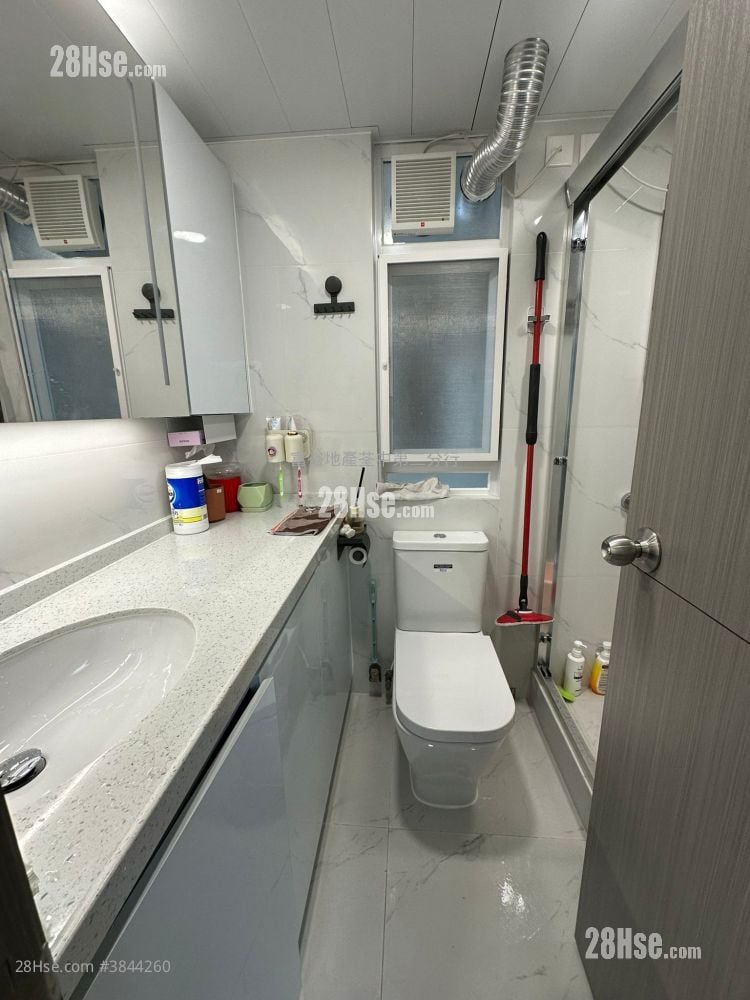 Tsuen King Garden Rental 2 Bedrooms 431 ft²