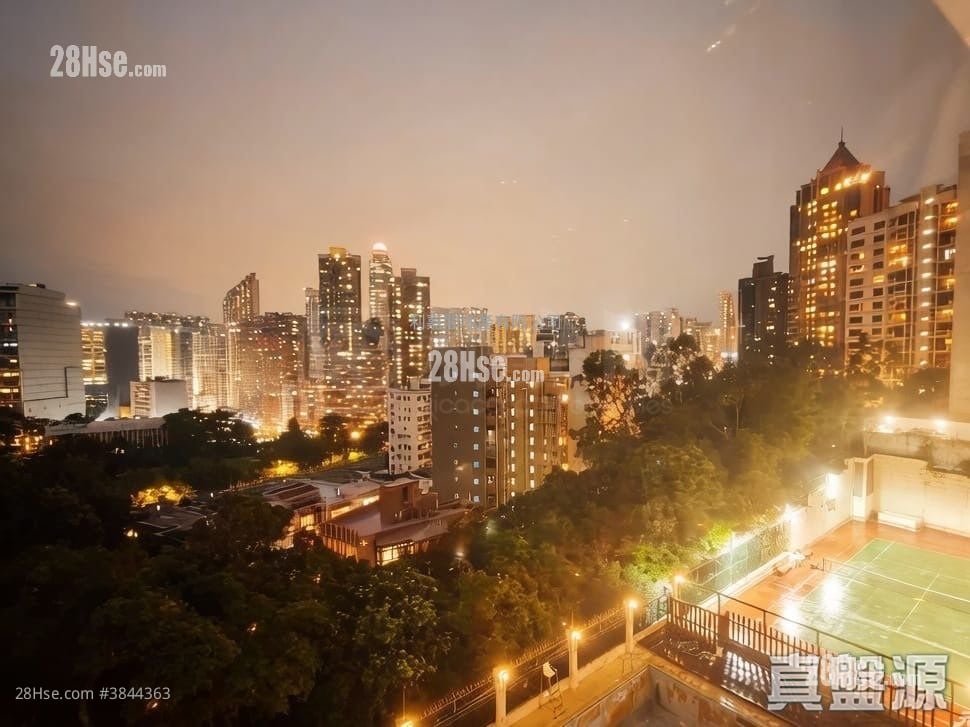 Parc Regal Sell 3 Bedrooms , 2 Bathrooms 795 ft²