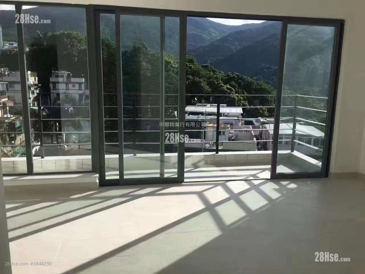 山頂花園 租盤 2,100 平方呎