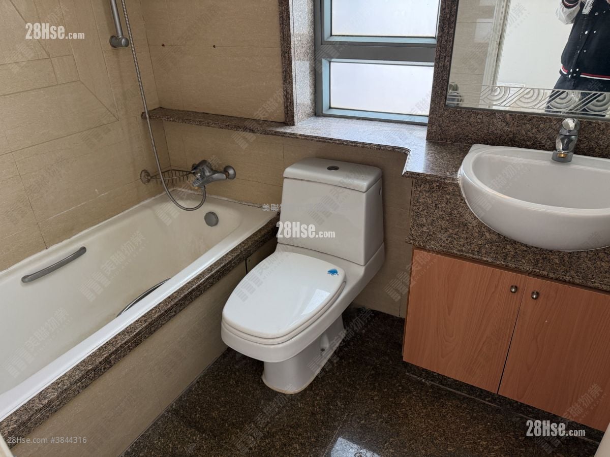 Caribbean Coast Sell 3 Bedrooms , 2 Bathrooms 710 ft²