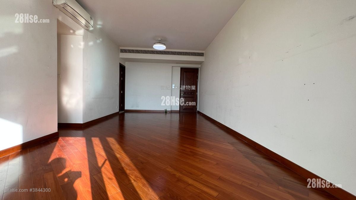 The Coronation Rental 4 Bedrooms , 2 Bathrooms 1,139 ft²