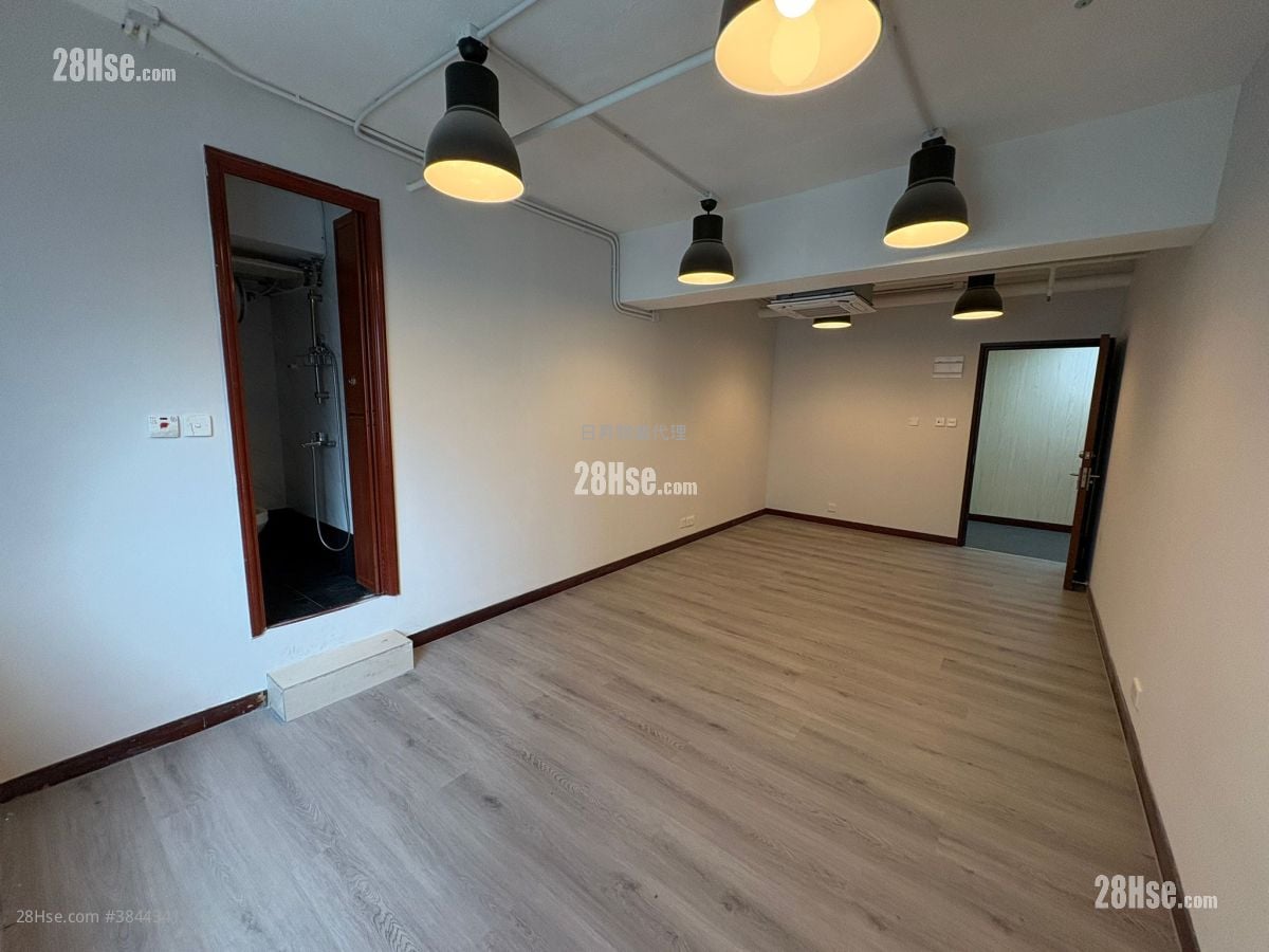 International Plaza Rental