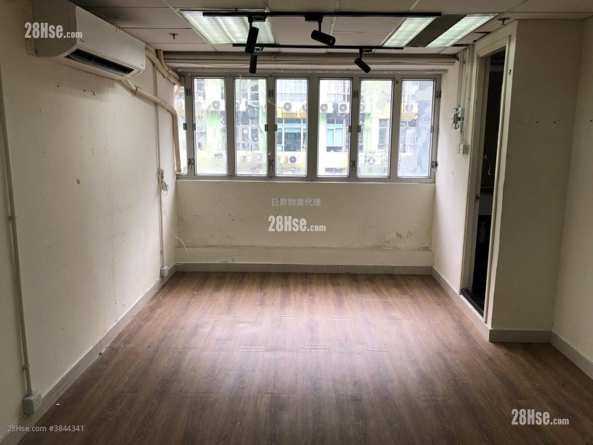 International Plaza Rental