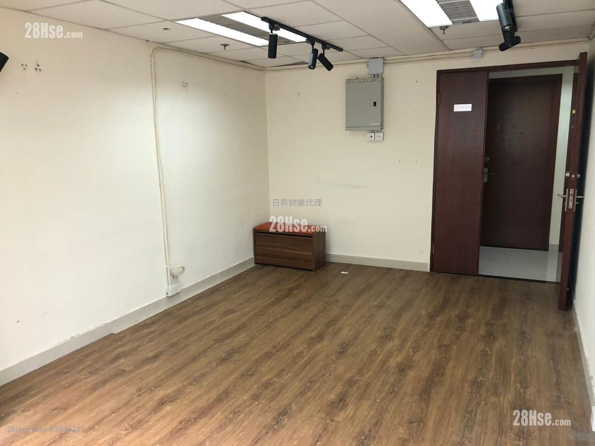 International Plaza Rental