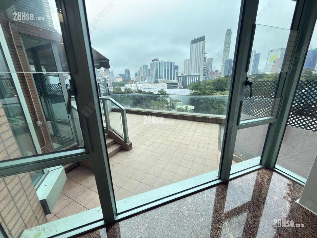 港景峰 售盤 3 房 , 2 浴室 882 平方呎