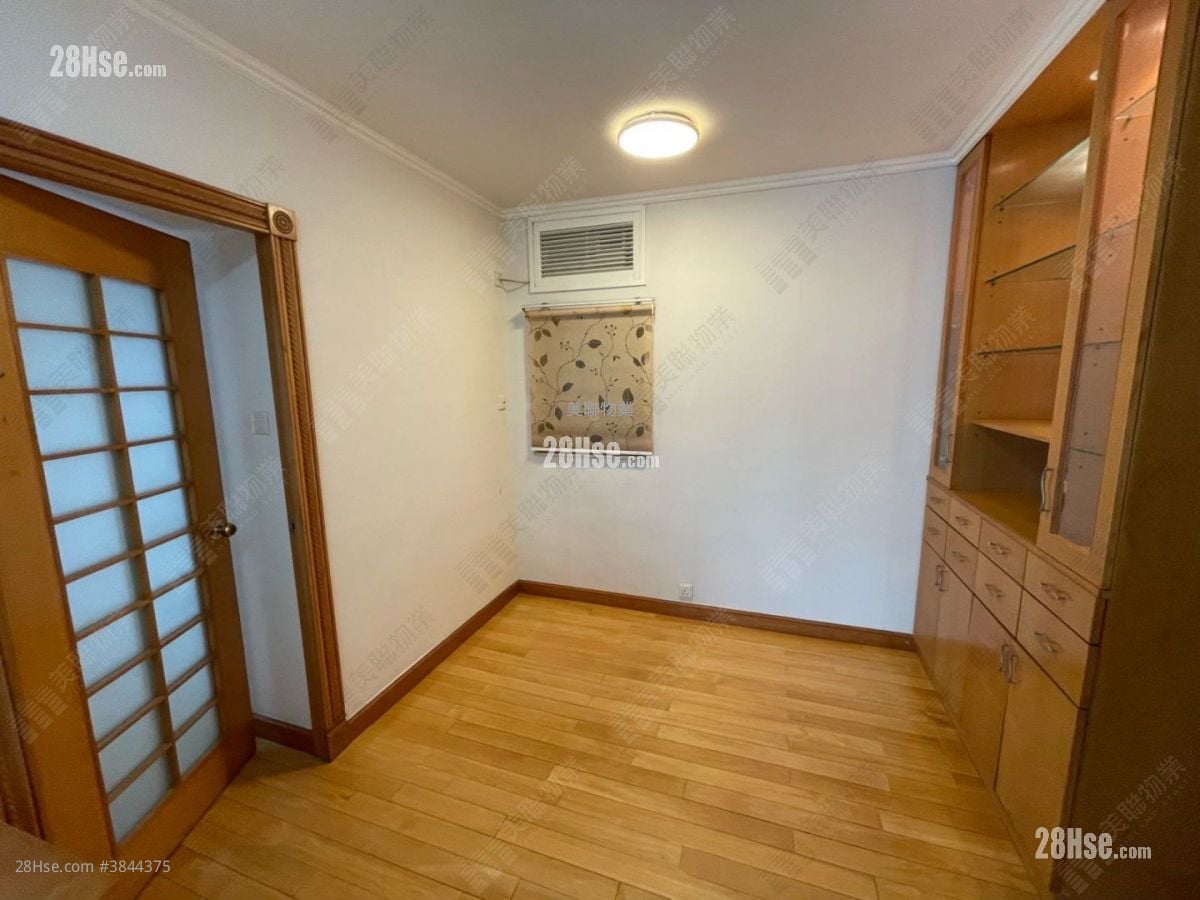 Discovery Park Sell 2 Bedrooms , 1 Bathroom 477 ft²