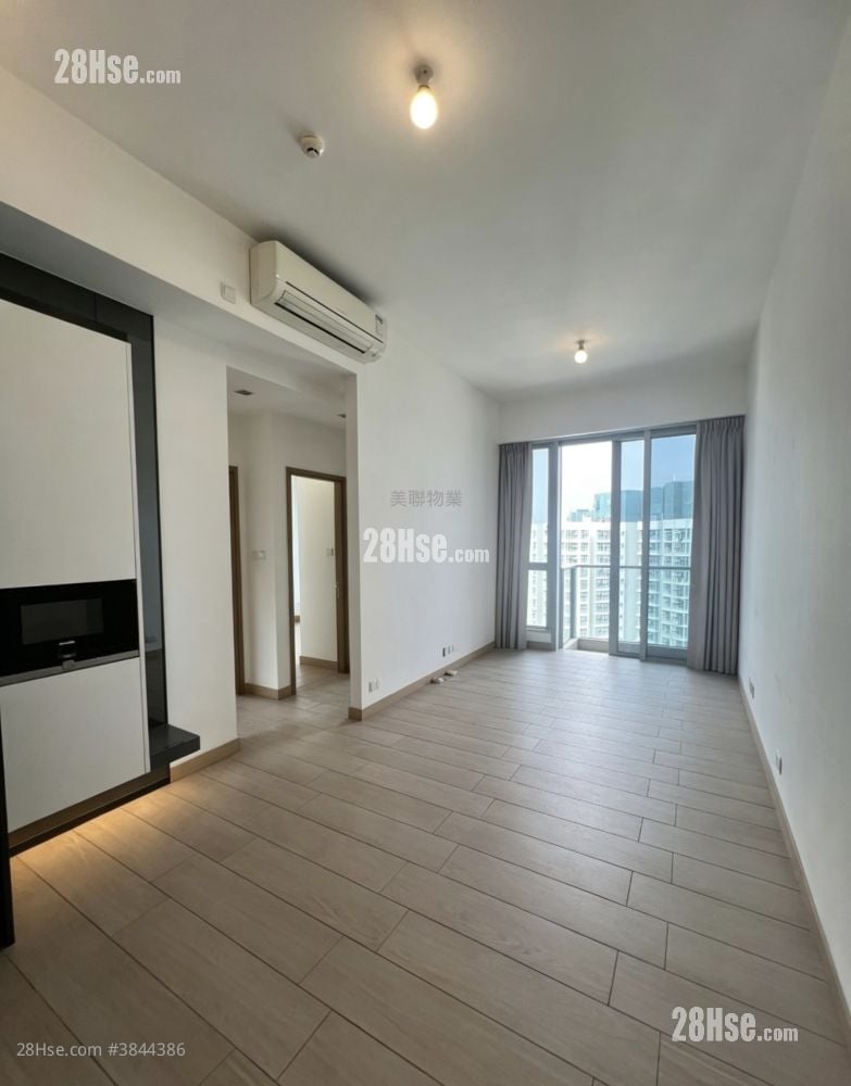 Century Link Sell 3 Bedrooms 572 ft²