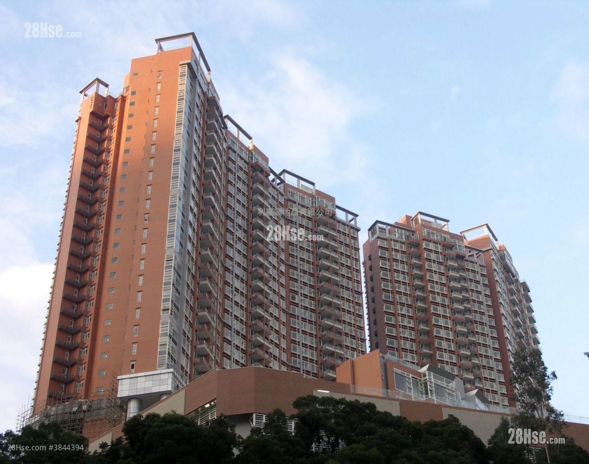 晉名峰 售盤 3 房 , 2 浴室 790 平方呎
