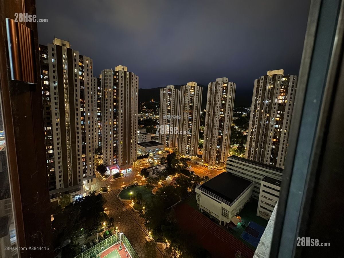Luk Yeung Sun Chuen Sell 2 Bedrooms , 1 Bathroom 475 ft²