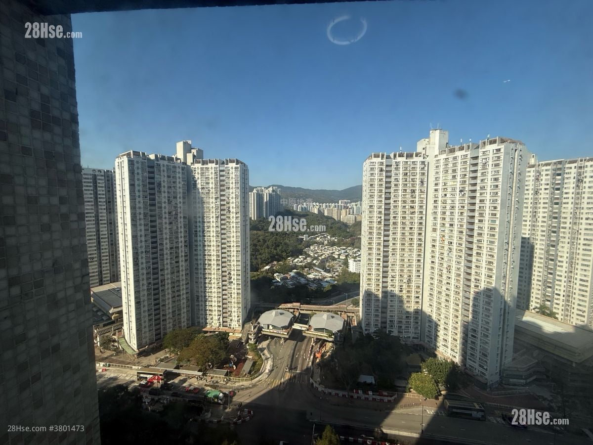 Ching Wah Court Sell 3 Bedrooms , 1 Bathroom