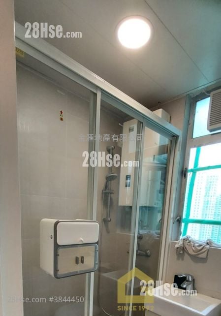 永发大厦 售盘 2 房 , 1 浴室 267 平方尺