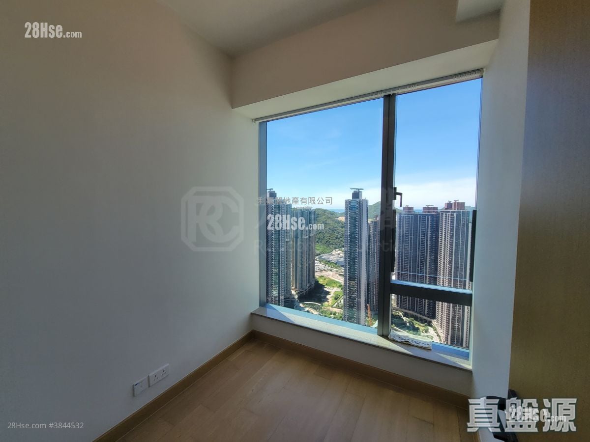 Malibu Sell 2 Bedrooms , 1 Bathroom 453 ft²