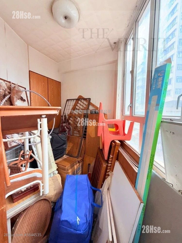 Kiu Hing Mansion Sell 3 Bedrooms , 2 Bathrooms 1,109 ft²