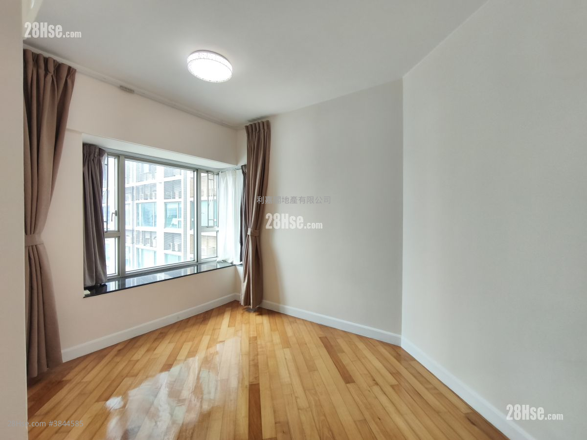 Sorrento Rental 3 Bedrooms , 2 Bathrooms 755 ft²