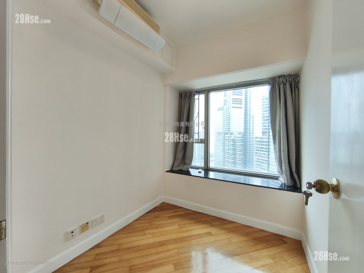 Sorrento Rental 3 Bedrooms , 2 Bathrooms 755 ft²