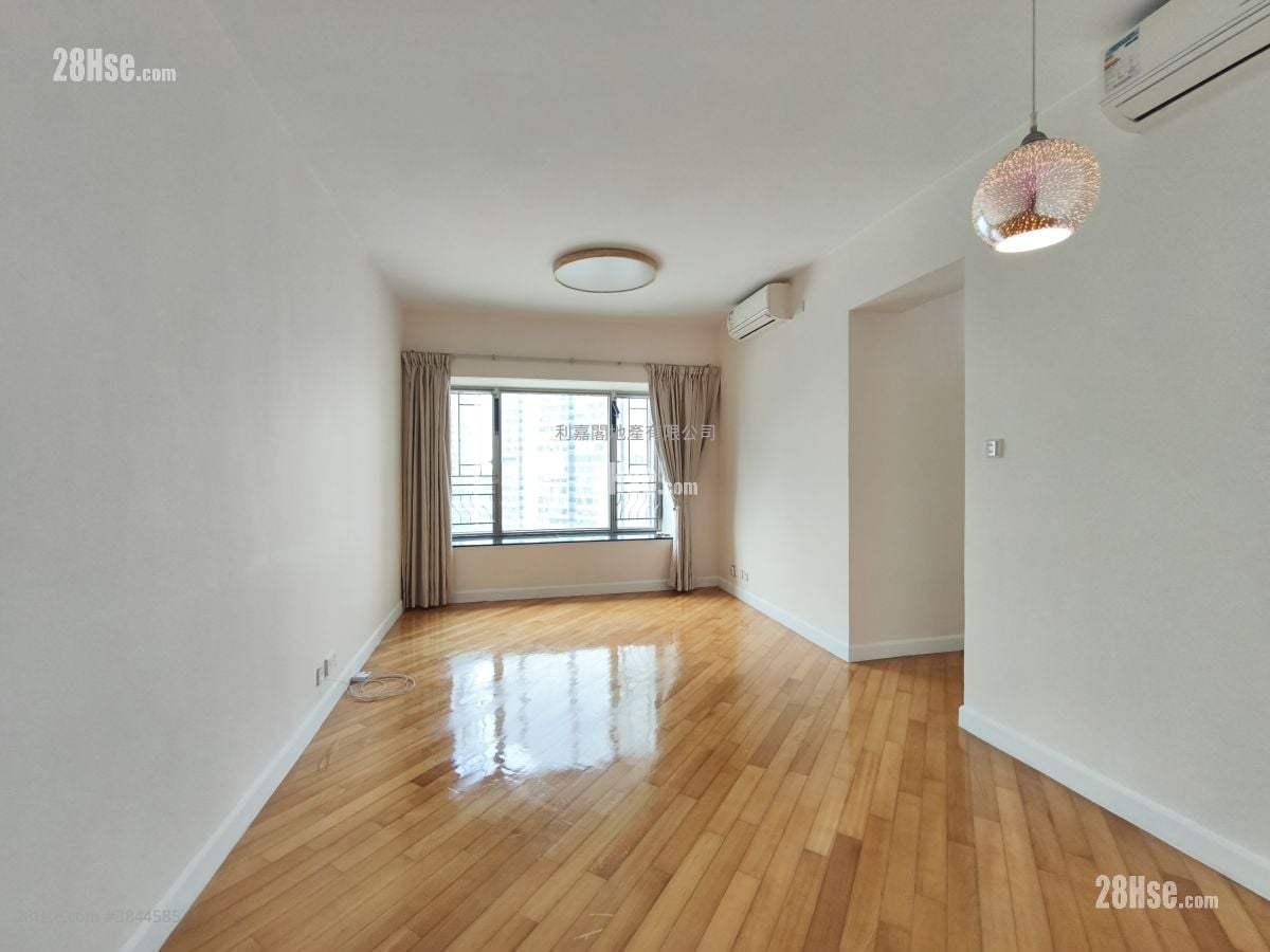 Sorrento Rental 3 Bedrooms , 2 Bathrooms 755 ft²