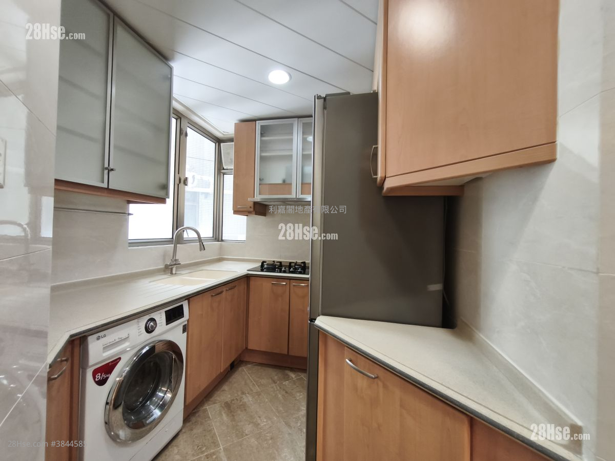 Sorrento Rental 3 Bedrooms , 2 Bathrooms 755 ft²