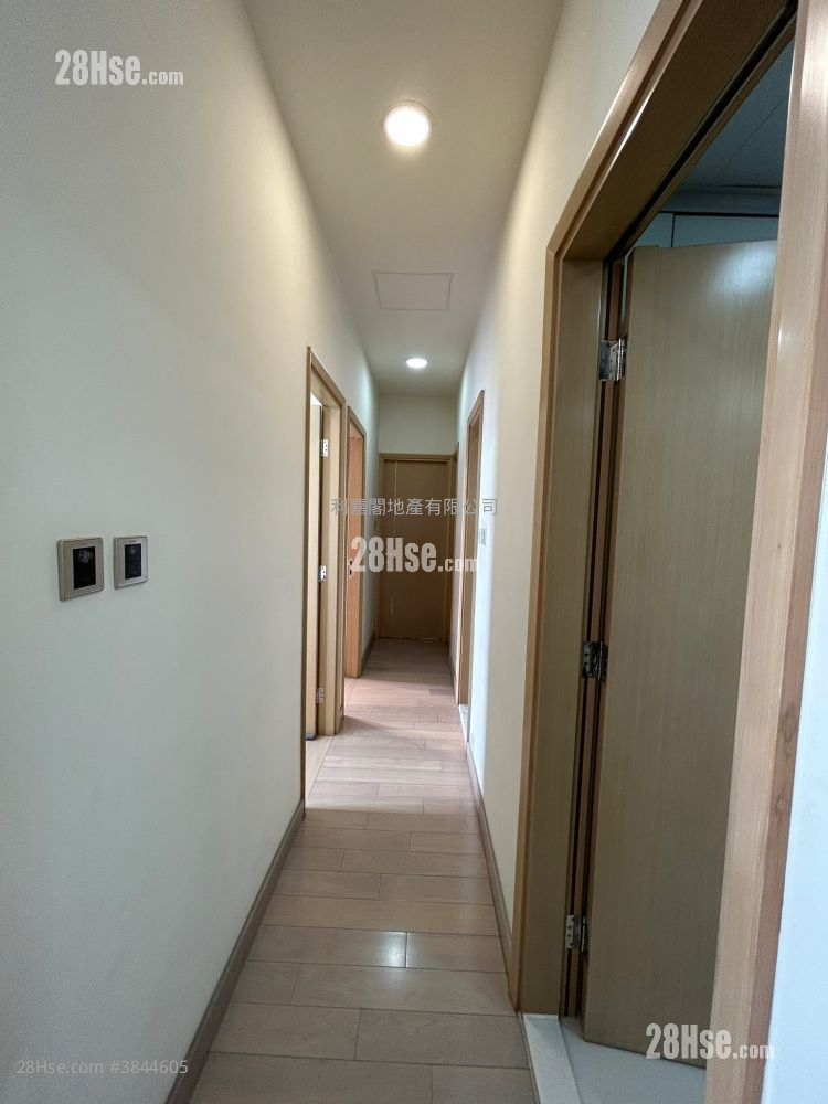 La Grove Sell 3 Bedrooms , 2 Bathrooms 978 ft²