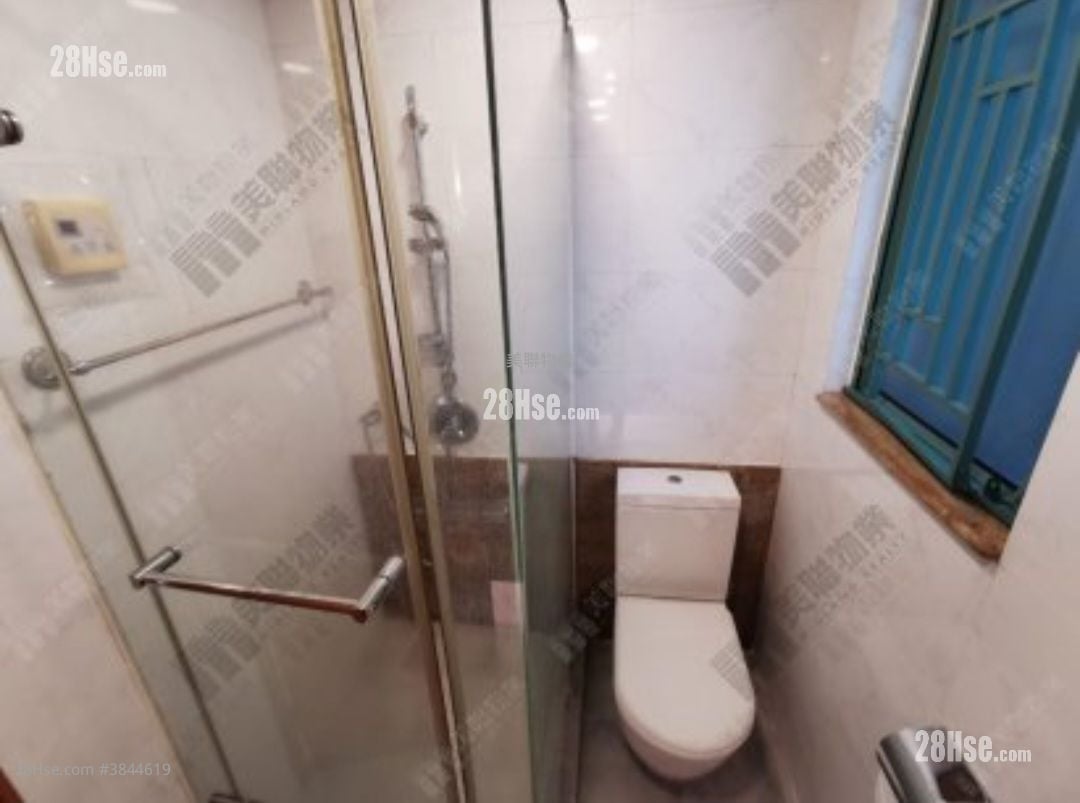 New Haven Sell 3 Bedrooms , 2 Bathrooms 731 ft²