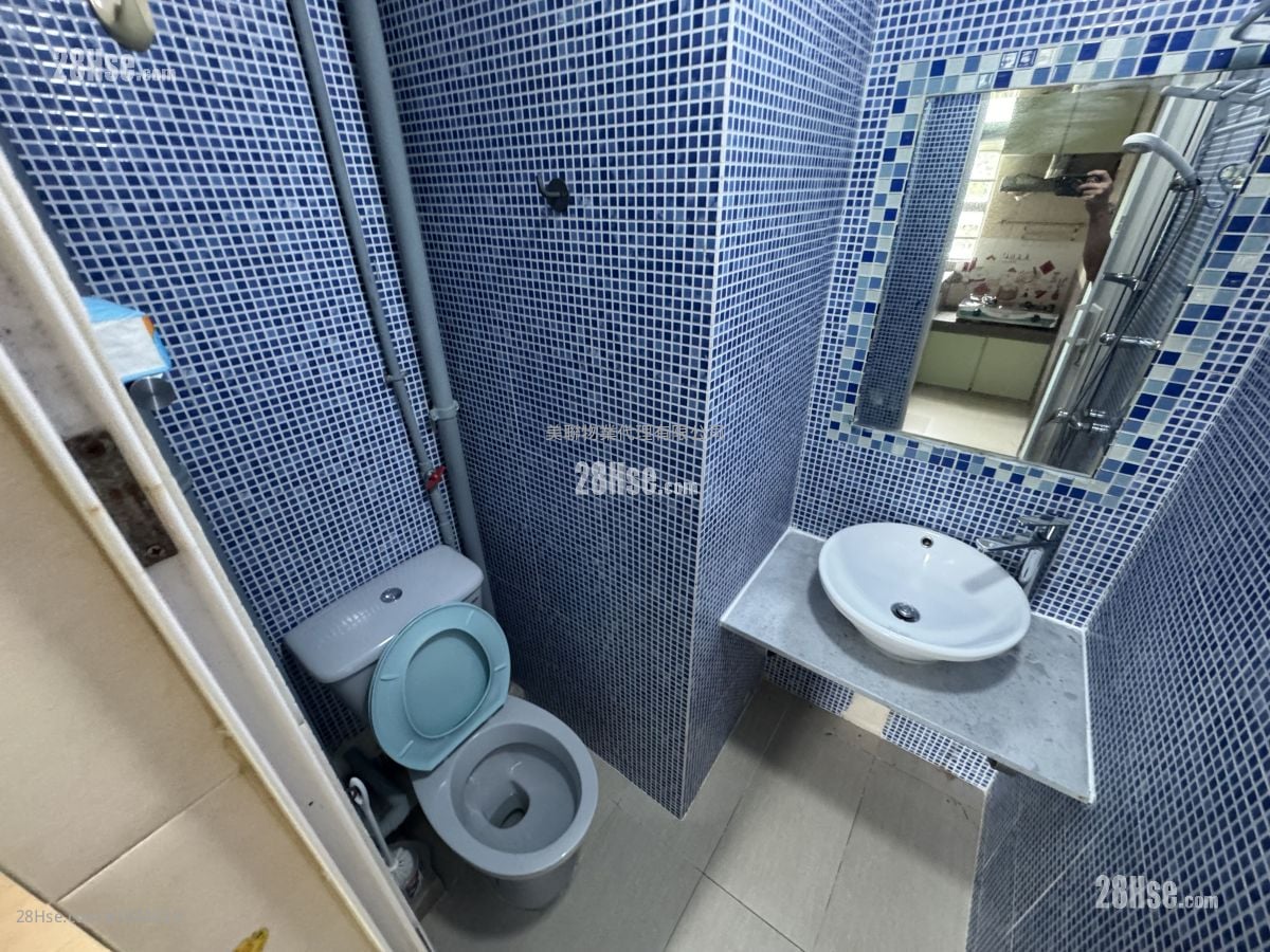 May Shing Court Rental 381 ft²