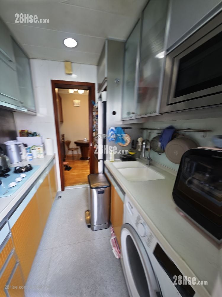 Ivy On Belcher's Sell 3 Bedrooms , 1 Bathroom 535 ft²