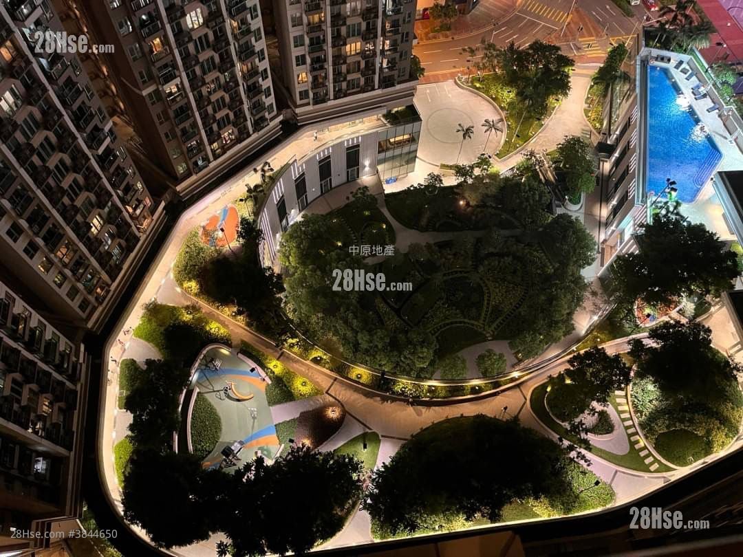Parc City Sell 2 Bedrooms , 1 Bathroom 536 ft²