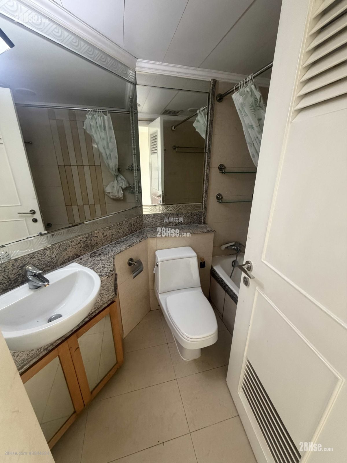 Caribbean Coast Sell 3 Bedrooms , 2 Bathrooms 729 ft²