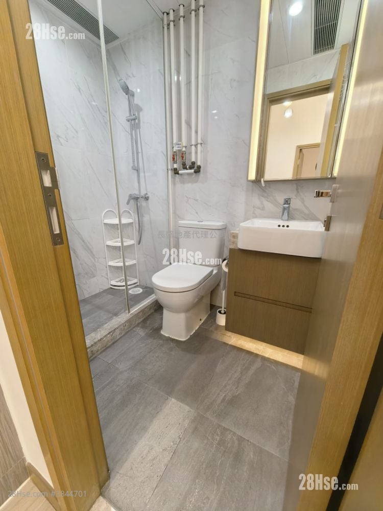 Astoria Crest Rental 1 Bedroom , 1 Bathroom 299 ft²