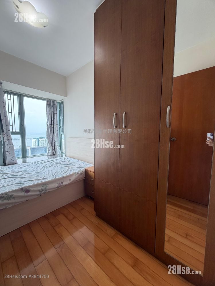 Seaview Crescent Sell 3 Bedrooms 855 ft²