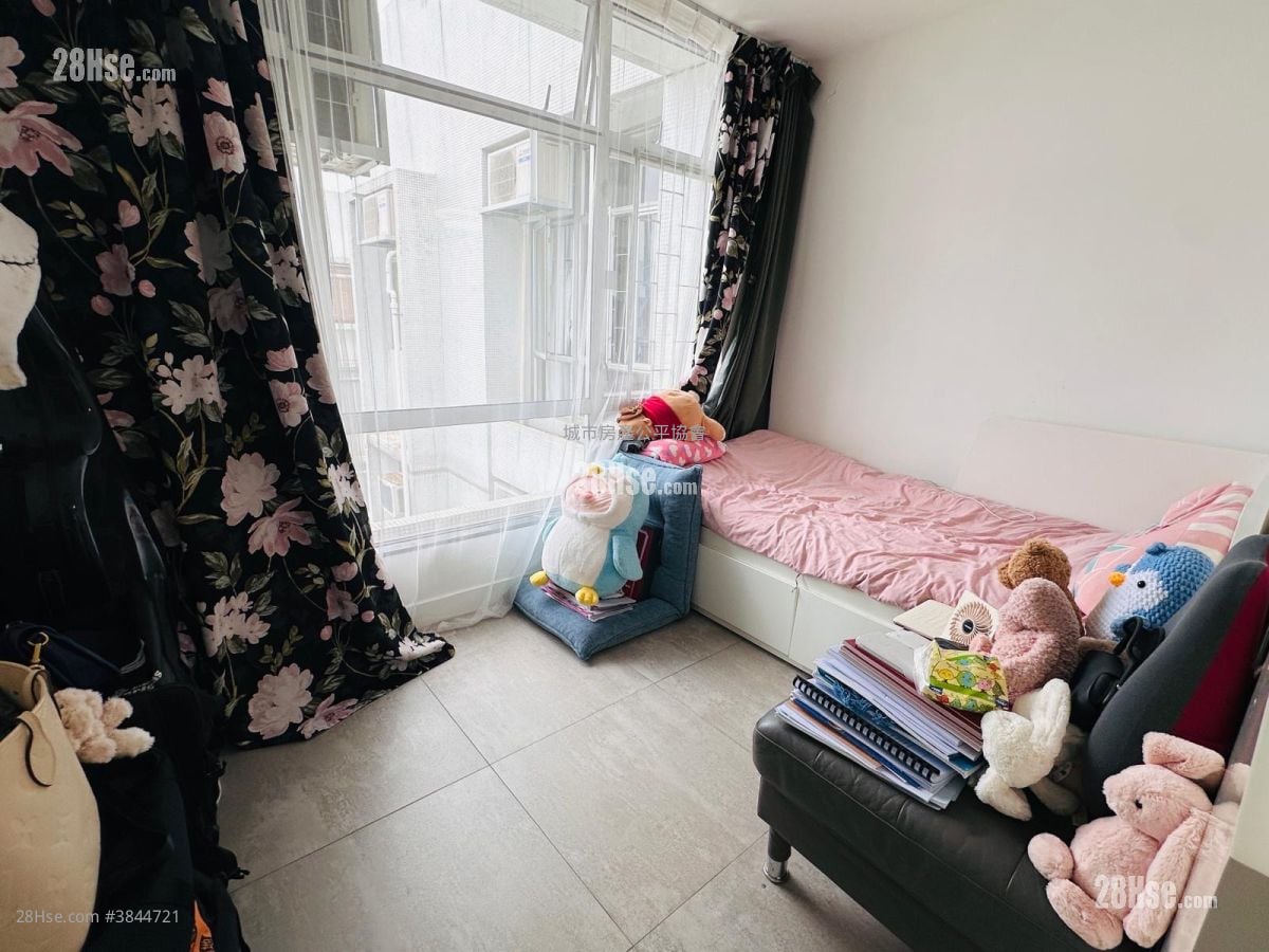 Taikoo Shing Rental 3 Bedrooms , 2 Bathrooms 574 ft²