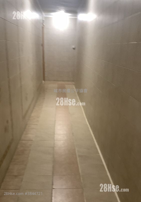 Taikoo Shing Rental 3 Bedrooms , 2 Bathrooms 574 ft²