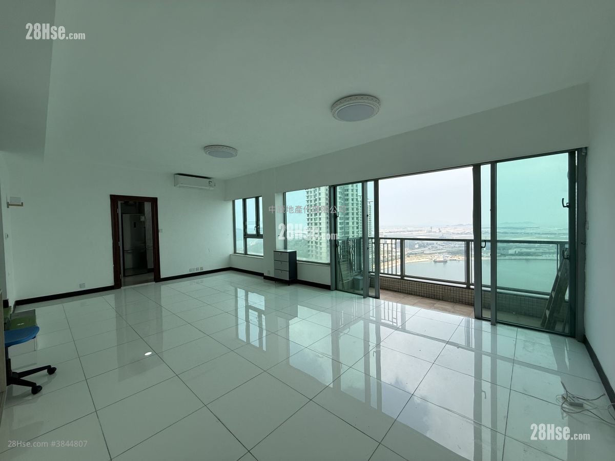 Coastal Skyline Sell 3 Bedrooms , 4 Bathrooms 1,400 ft²