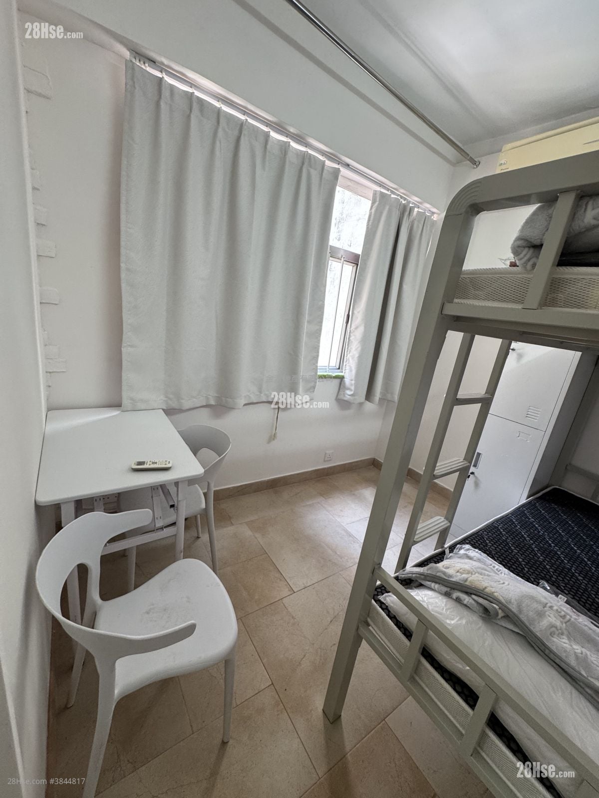 Koon Fung House Rental 3 Bedrooms 474 ft²
