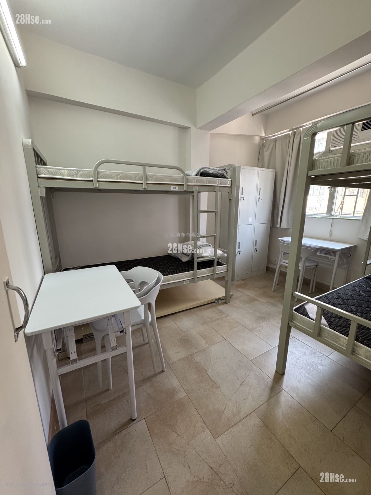 Koon Fung House Rental 3 Bedrooms 474 ft²
