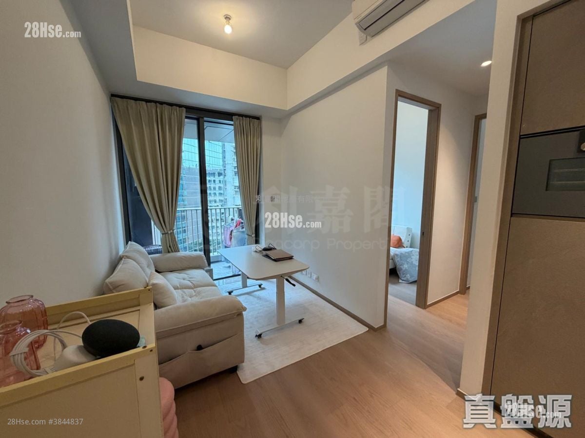 101 Kings Road 售盘 2 房 380 平方尺