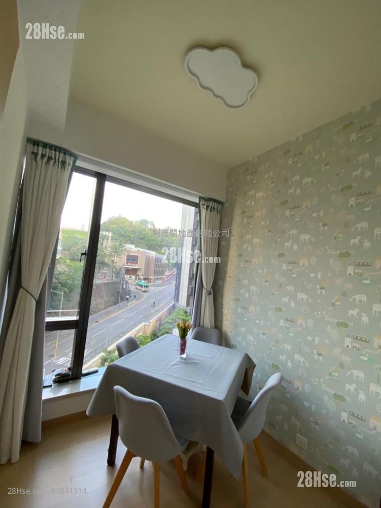 Mantin Heights Rental 2 Bedrooms , 1 Bathroom 584 ft²