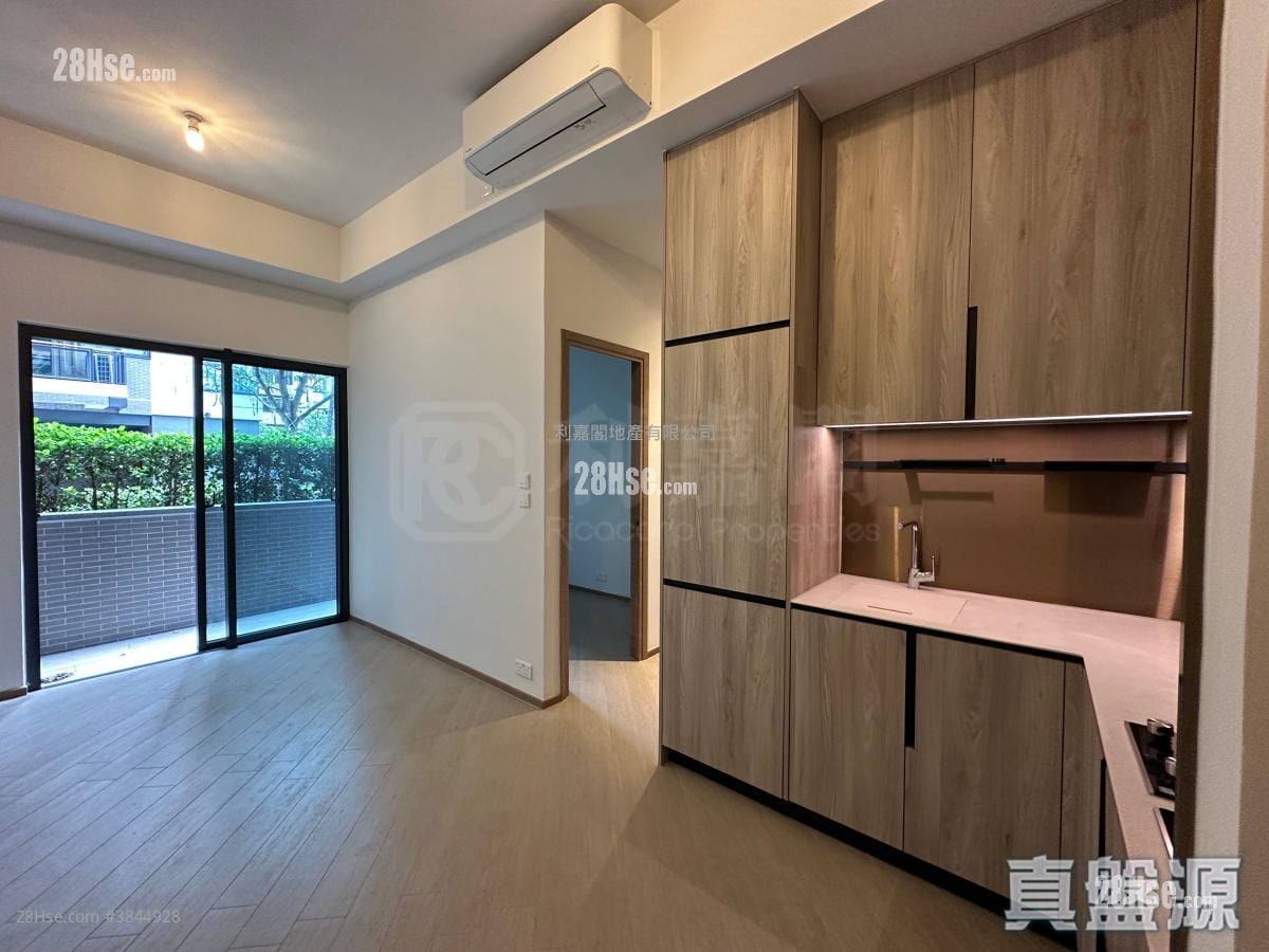 High Park Rental 405 ft²