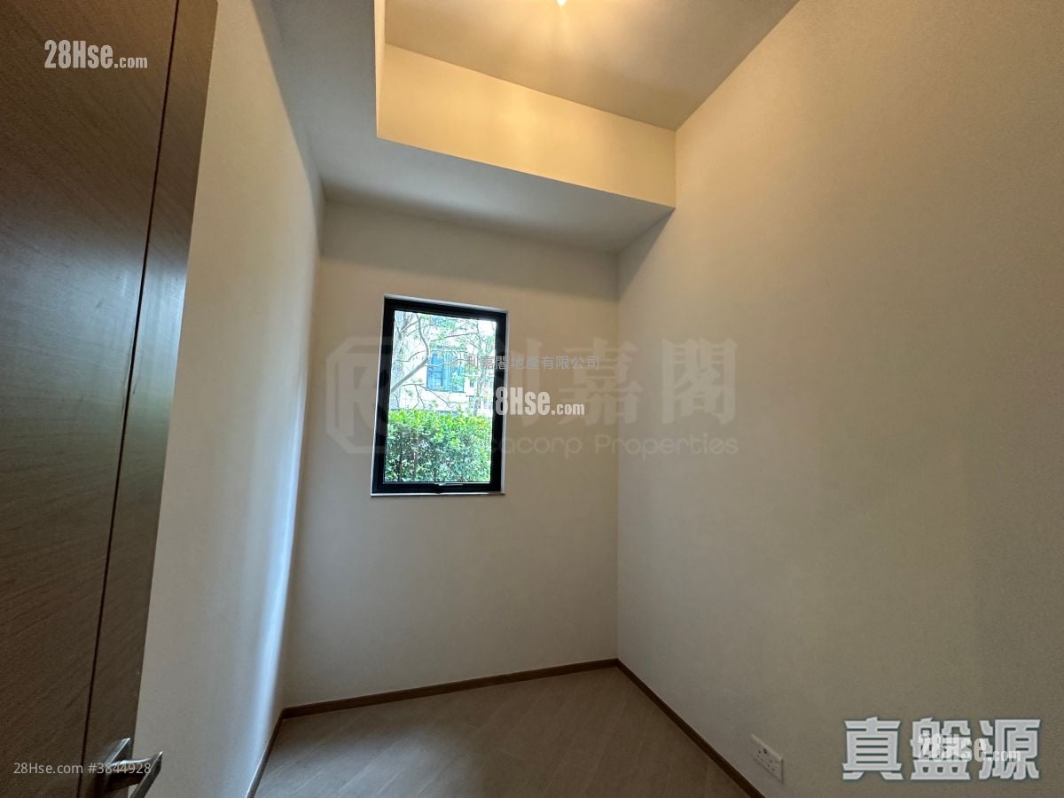 High Park Rental 405 ft²