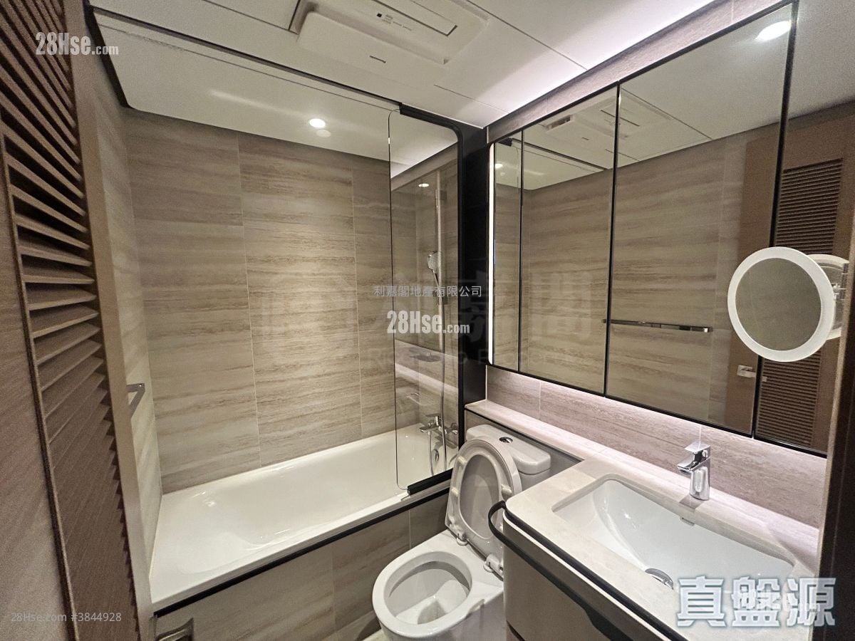 High Park Rental 405 ft²